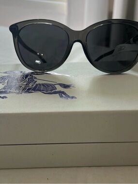 Authentic Burberry BE4465 Black Cat-Eye Women’s Sunglasses in box